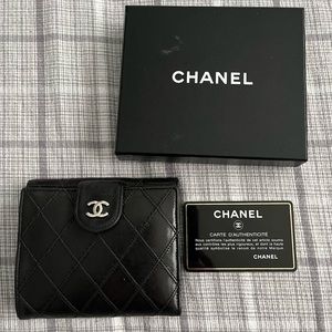 Chanel compact wallet
